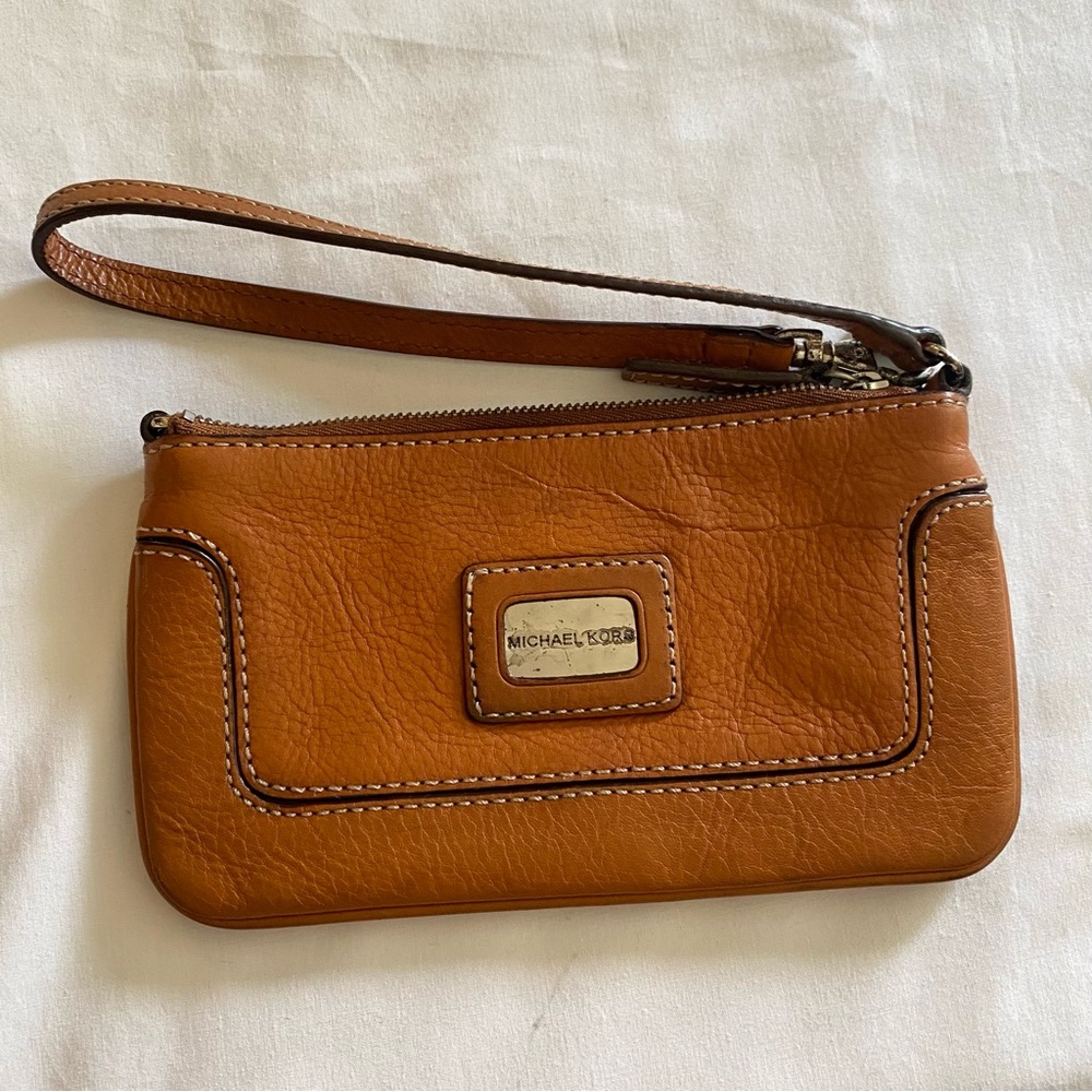 Michael Kors Tan Brown Genuine Leather Zip Wristlet Wallet Coin purse